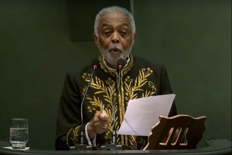 Gilberto Gil toma posse na Academia Brasileira de Letras