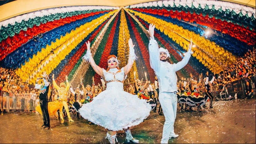 Mês de junho celebra através da dança com quadrilhas três santos populares: Santo Antônio, São Pedro e São João 