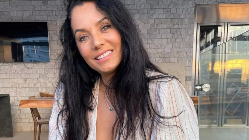 Monica Carvalho é conhecida por ser a musa da abertura de Mulheres de Areia