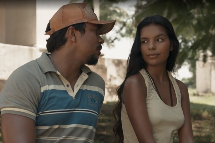 Nos capítulos mais recentes do remake, Damião e Ritinha estão cada vez mais envolvidos