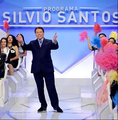 Carro-chefe da emissora, o “Programa Silvio Santos”, que está no ar desde 1963, tem à frente Patrícia Abravanel, filha número 4 do apresentador.