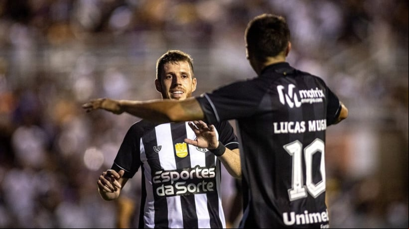 O Ceará enfrenta o Sampaio Correa pela Copa do Nordeste 