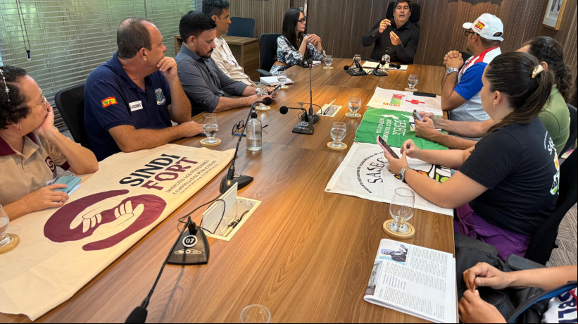 Durante a negociação, reunião entre gestores da Prefeitura e sindicatos de servidores ocorreu no Paço Municipal