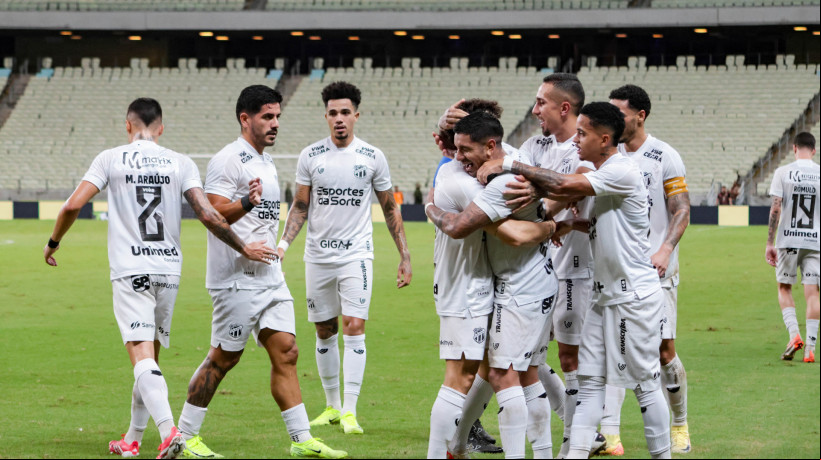 FORTALEZA, CEARÁ, BRASIL, 19-03-2025: Antonio Galeano comemora gol no jogo Ceará x Juazeirense pela Copa do Nordeste na Arena Castelão. (Foto: Samuel Setubal/ O Povo) 