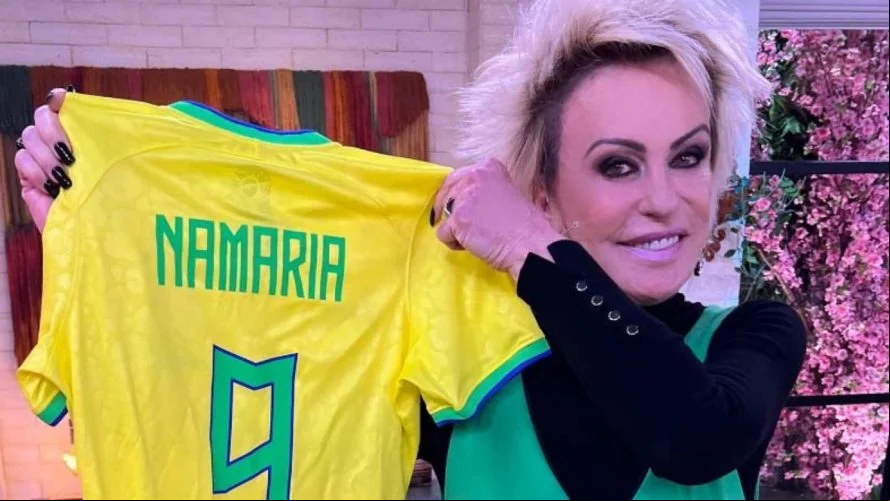 Naquele mesmo ano, a apresentadora produziu outra gafe ao comemorar a primeira vitória da Seleção Brasileira feminina na Copa do Mundo, quando resolveu lembrar o bolão do qual eles estavam participando.