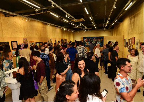 É a quinta vez que o CCBNB recebe a mostra. Na imagem, registro de reunião de artistas visuais em edição anterior