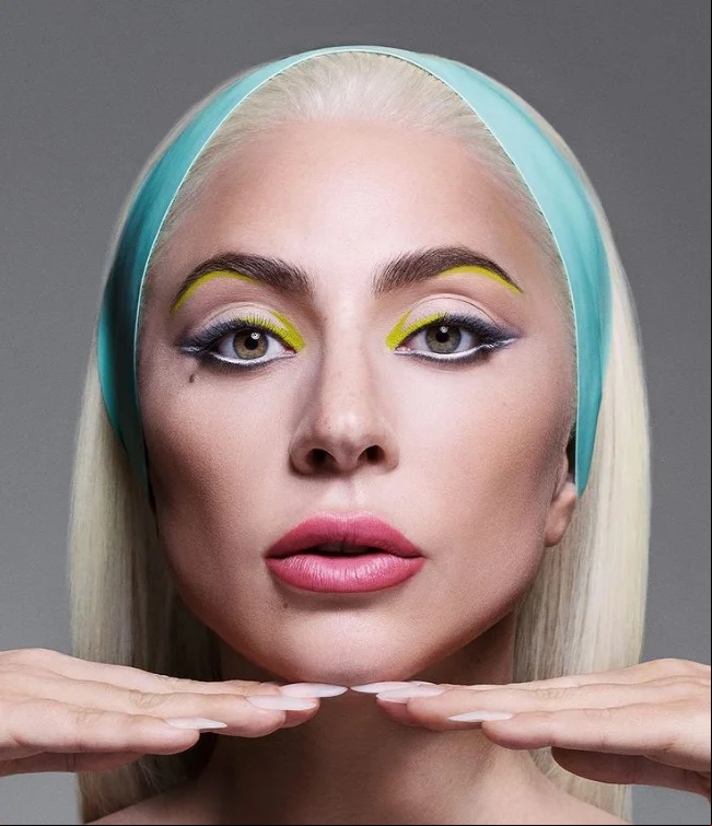 No fim de 2007, Lady Gaga assinou um contrato com a Streamline Records, um selo da editora discográfica Interscope Records. Inicialmente, ela trabalhou como compositora para artistas e capturou a atenção do produtor Akon, que reconheceu as suas habilidades vocais e a levou para a Kon Live Distribution.